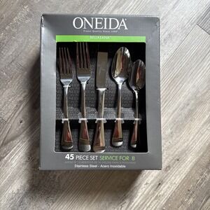 Oneida Bellasana  Service for 8, 45-Piece Flatware Set     (NEW IN BOX)